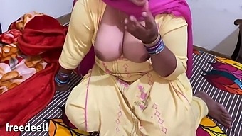 Mature Pakistani Girl And Young Indian Boy Engage In Hardcore Anal Sex