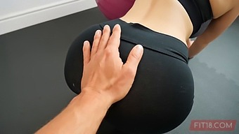 Tattoo-Free Teen Amalia Davis Enjoys Anal Creampie With Gym Owner In High Definition Pov