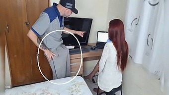 Homemade Video Of A Housewife'S Pc Repair Turns Into Steamy Encounter